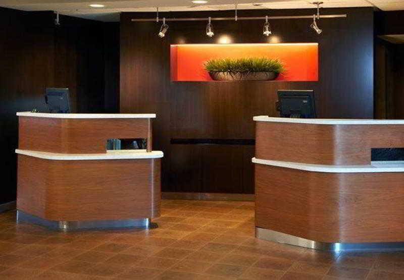 Courtyard Detroit Dearborn Hotell Interiør bilde